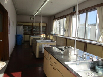 実験実習室