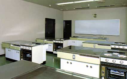 写真2：和室・料理実習室・講義室