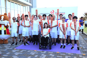 14人の聖火ランナー