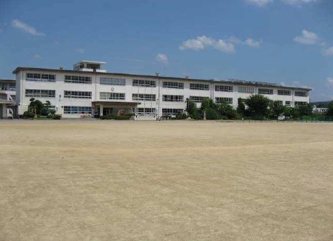 南部中学校