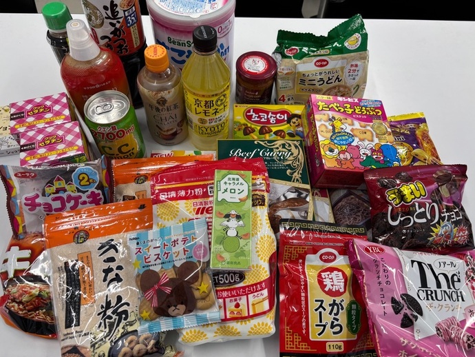 フードドライブで集まった食品の写真