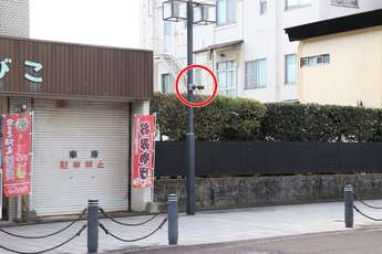 寄贈された防犯カメラの写真(土産屋前)