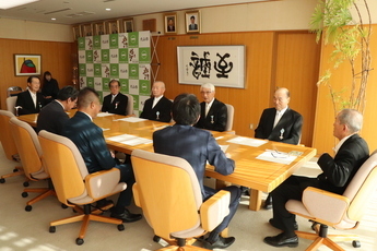 祝賀会の様子
