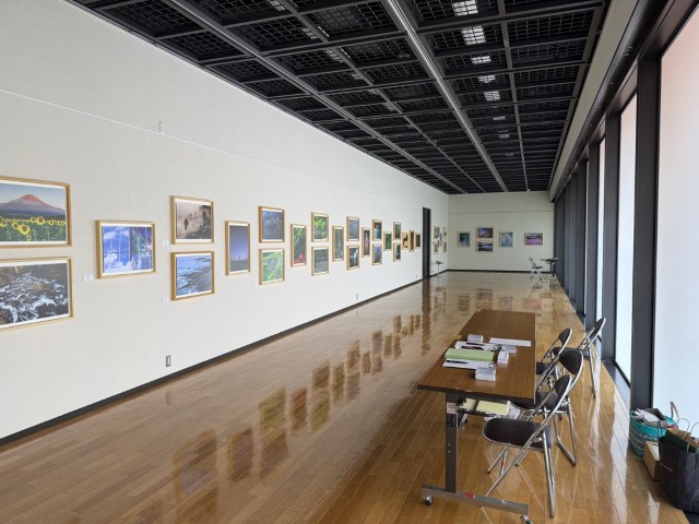 展示会例