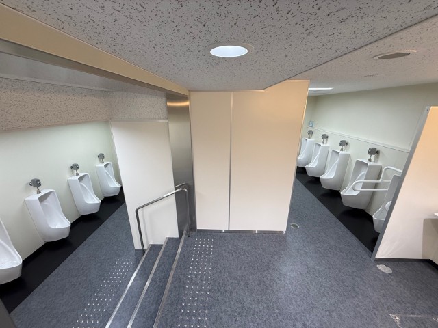 男性用