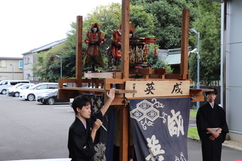 本町による唐子遊びの実演の様子