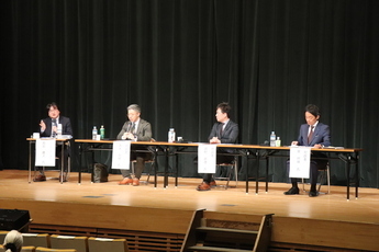 トークセッションの様子