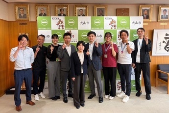 市長と記念撮影